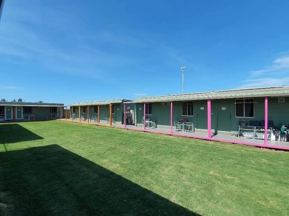 Palm Tree Backpackers Hostel Bundaberg Kültér fotó